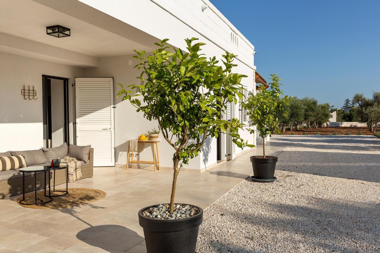 Vilaa Isa Beautiful Villa And Trullo In Ostuni Exterior photo